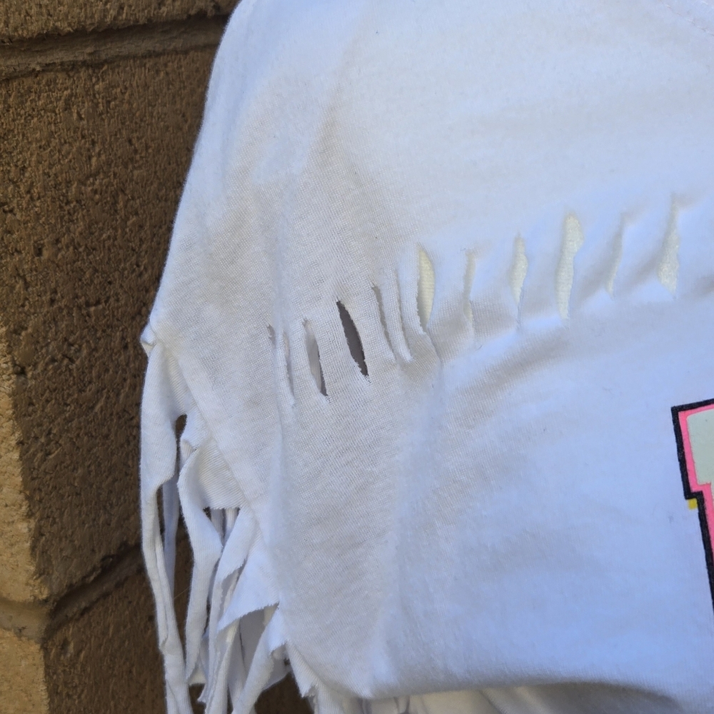 Nassau Bahamas Vintage Fringe Tee Shirt - Picture 2 of 8